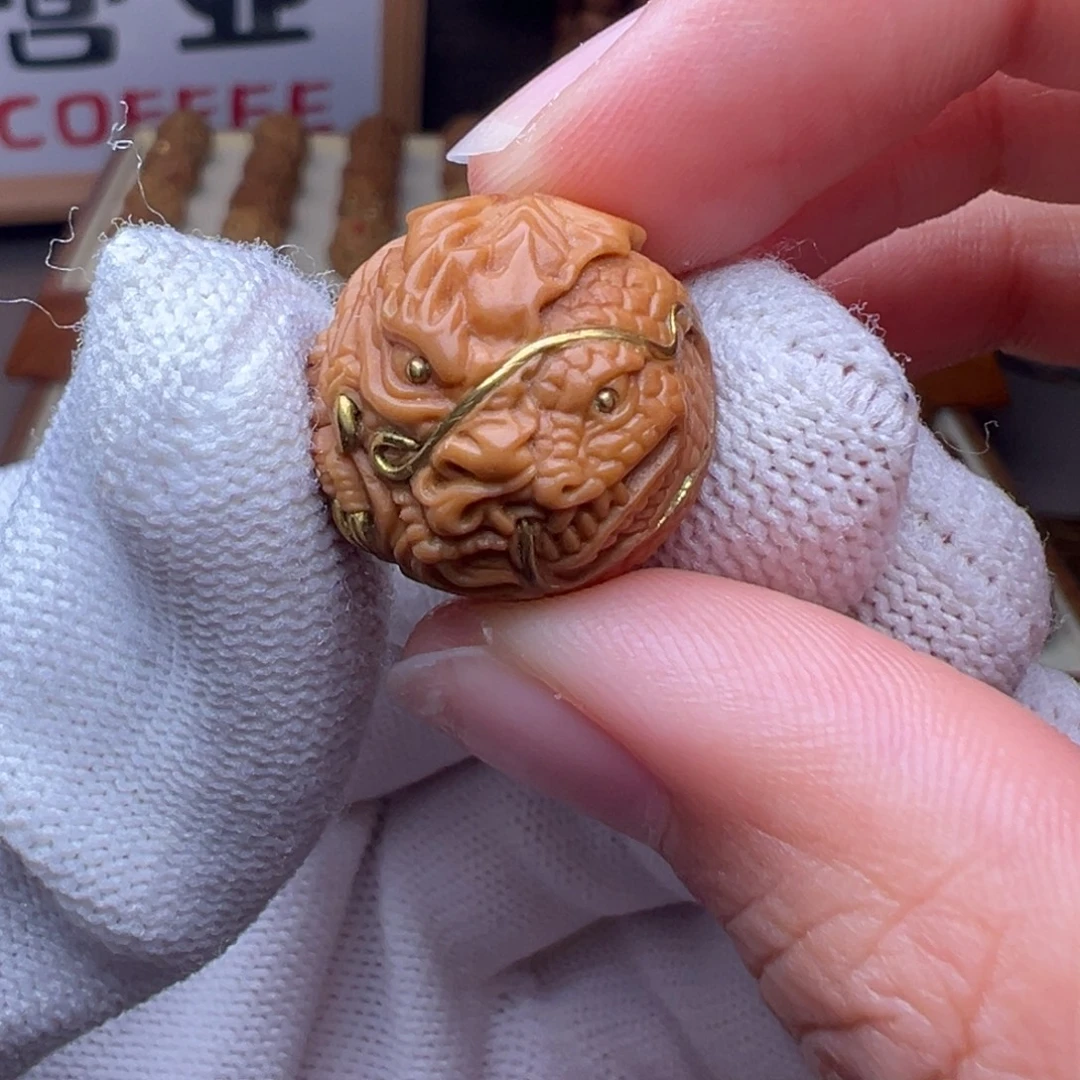 猴头核桃把件镶嵌款龙蛇一念全品有正常封口线