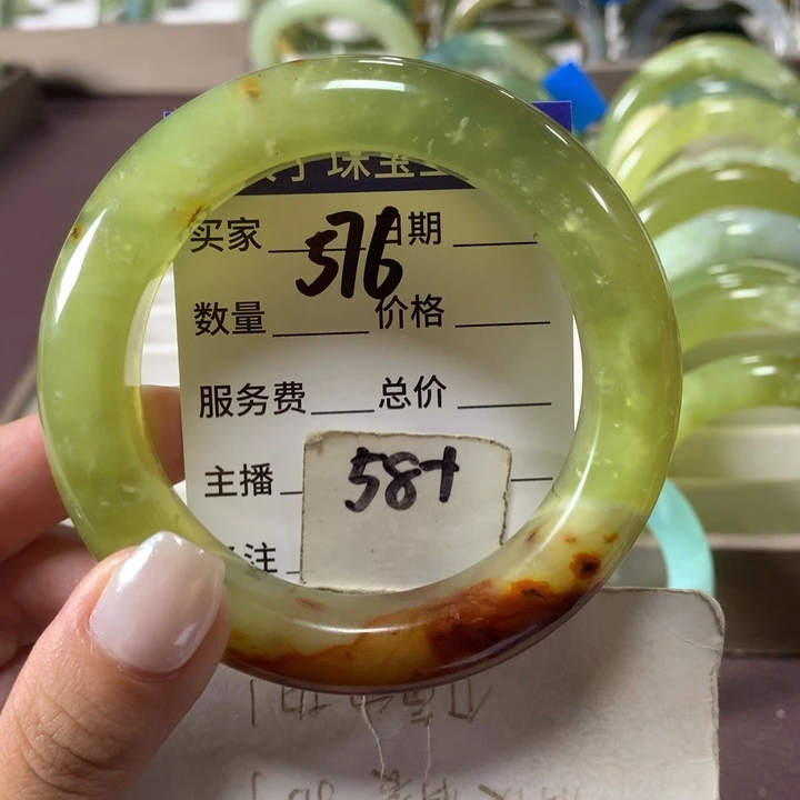 未镶嵌蛇纹石玉手镯576