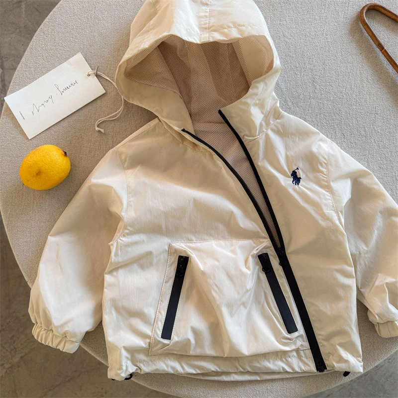 儿童外套2025春季新品男女童个性连帽冲锋衣宝宝刺绣拉链衫