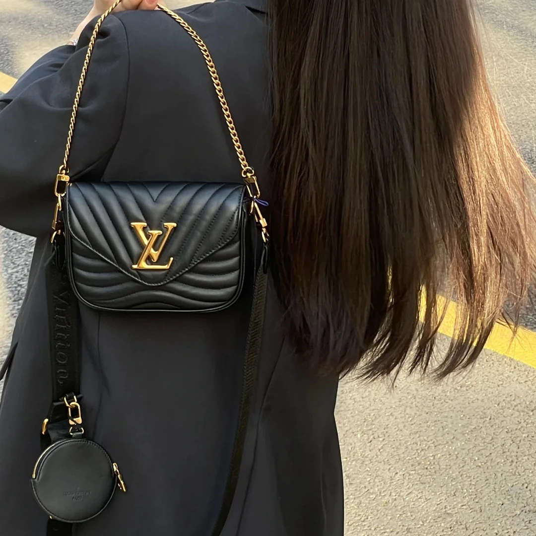 99新 LouisVuitton/路易威登 /new wave屁股包三合一黑金
