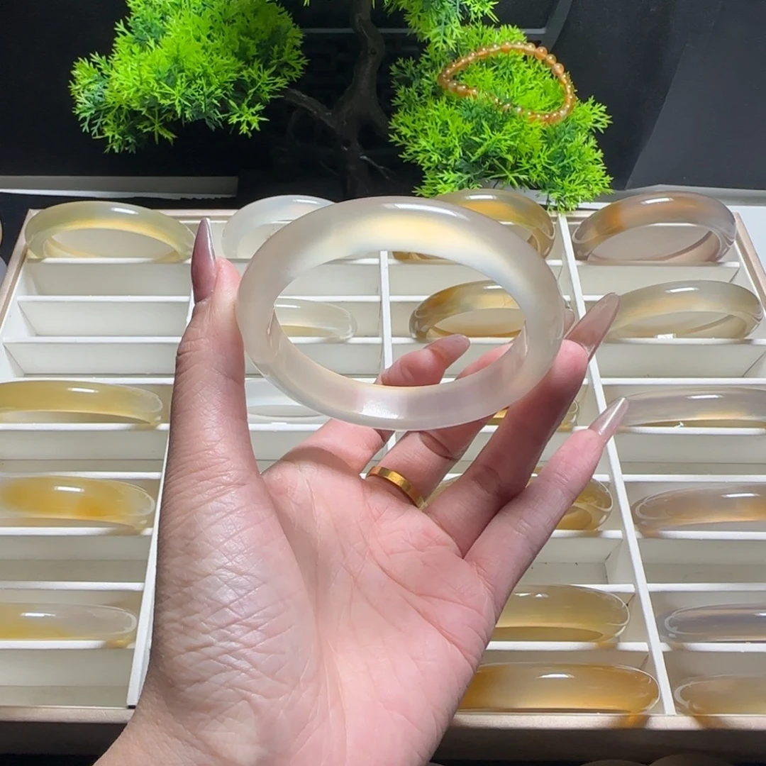 玛瑙/玉髓未镶嵌手镯