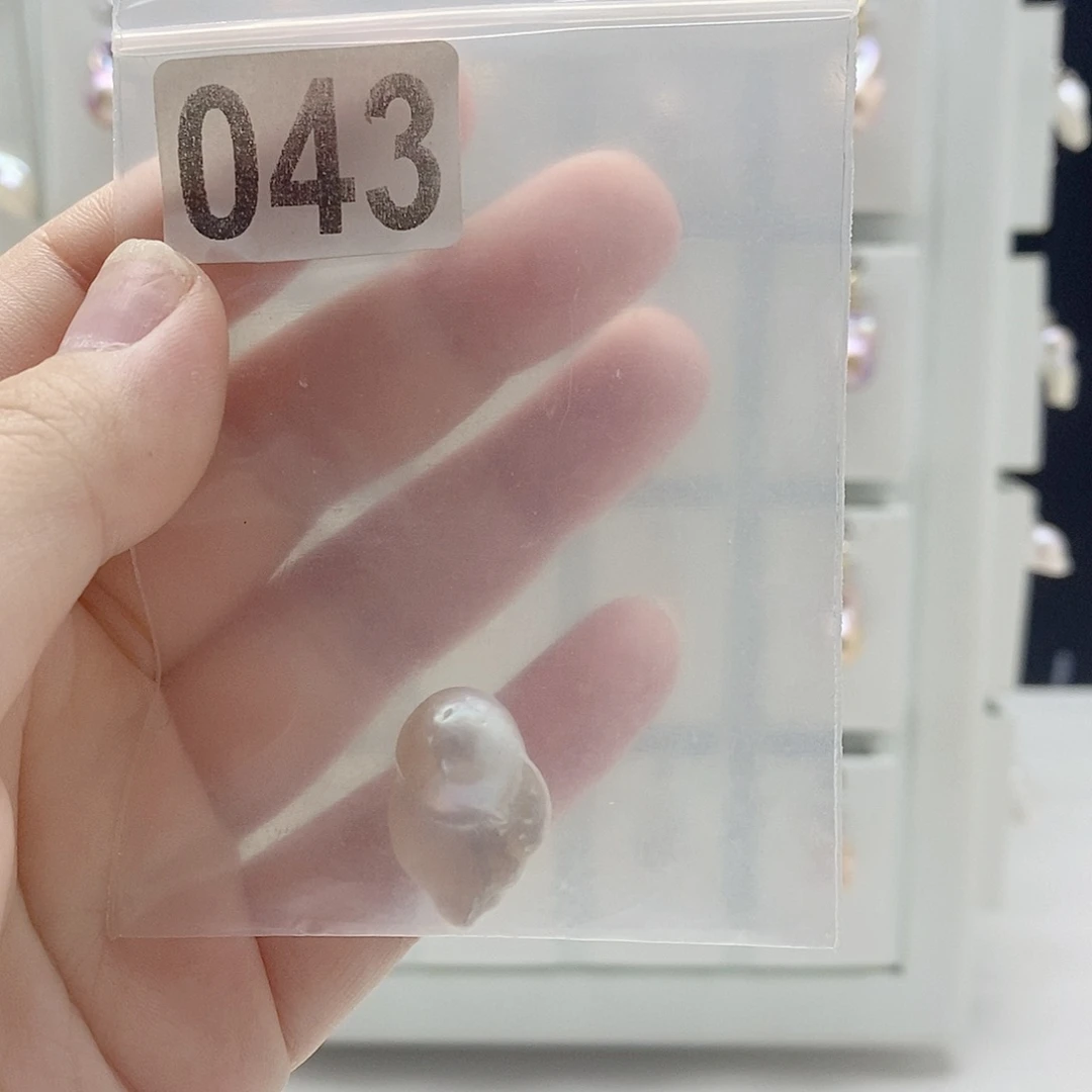 淡水珍珠合金颈饰