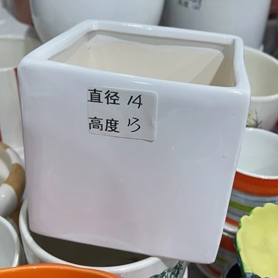 多肉绿植陶瓷花盆9.9包邮，有孔