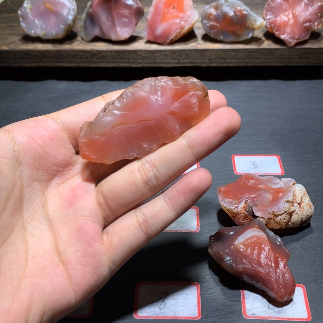 未镶嵌玛瑙/玉髓珠宝奇石