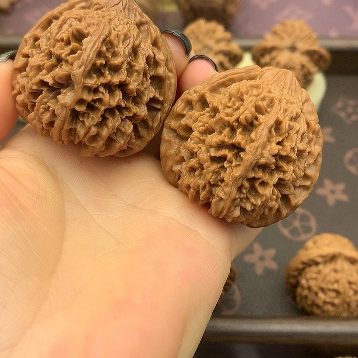 【闪购商品】文玩核桃把件满天星（色差）