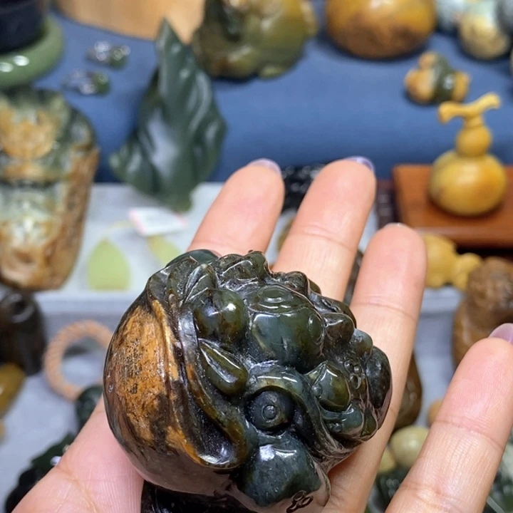 岫岩河磨玉（透闪石质玉）未镶嵌把件