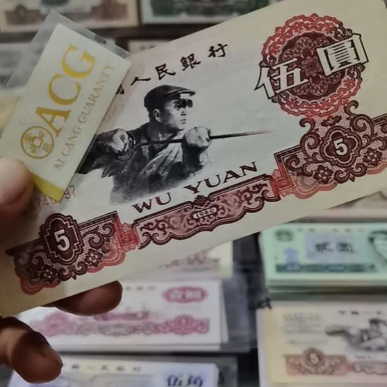 练刚炭黑流通品中间有折