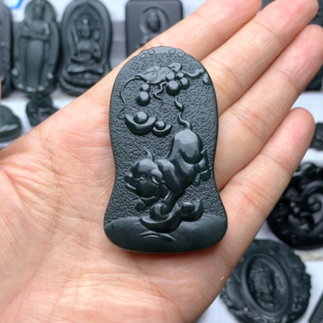 【闪购商品】颈饰未镶嵌和田玉双面雕刻