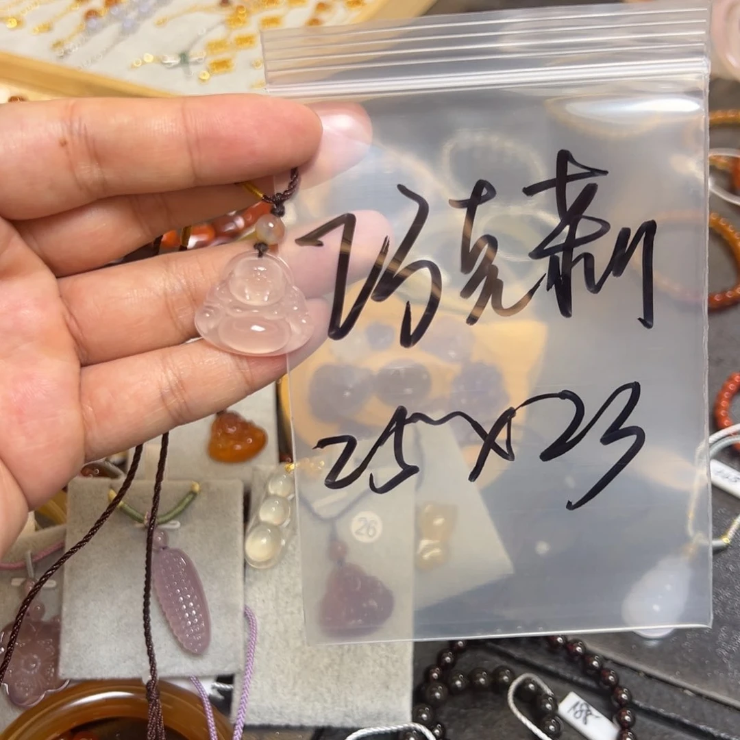 玛瑙/玉髓未镶嵌珠宝半成品?**莉