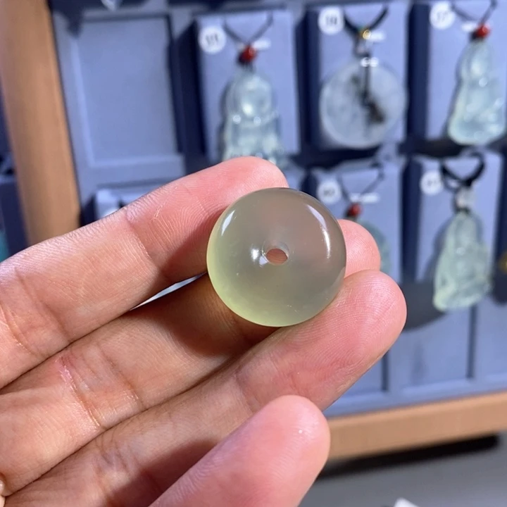 未镶嵌岫玉吊坠吊坠