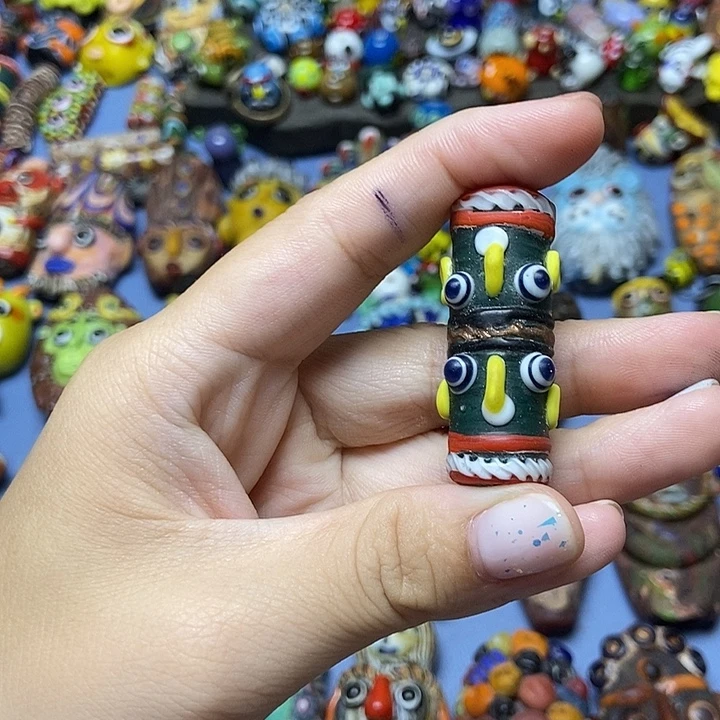 颈饰琉璃双头娃一个021