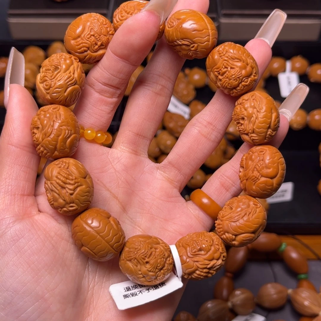橄榄核手串1.8虎虎生威