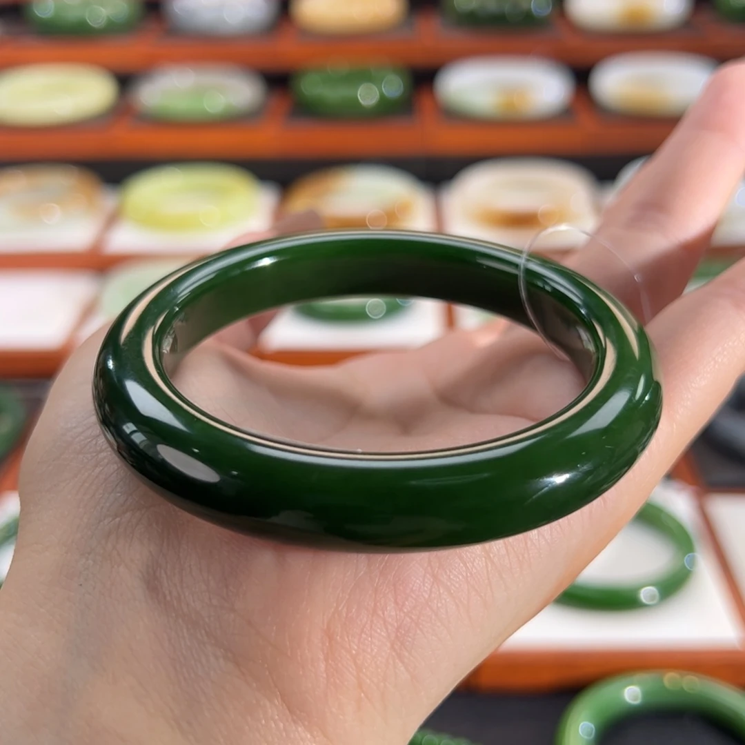 和田玉（碧玉）手镯未镶嵌