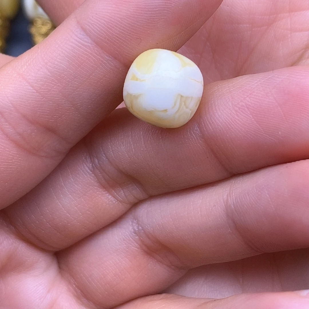 琥珀裸石未镶嵌喝****叔12mm 蜜蜡珠子