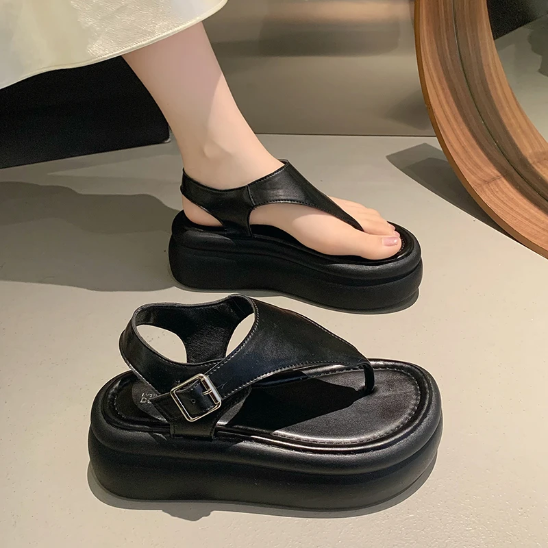 小众夏季厚底夹脚人字凉鞋女夏2025年新款女鞋百搭时尚外穿高跟