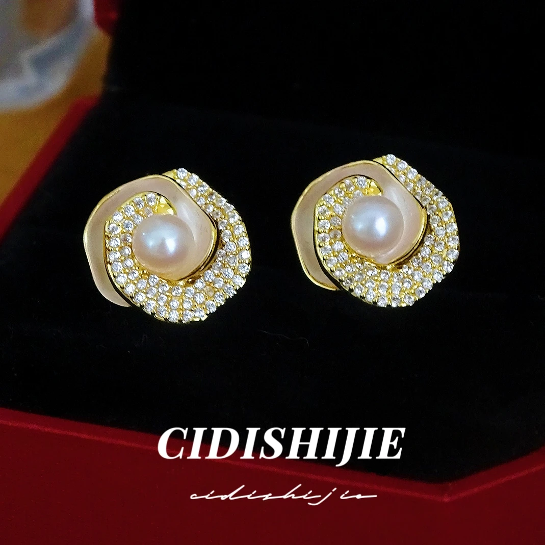 141法式气质百搭珍珠云朵花瓣耳环耳钉