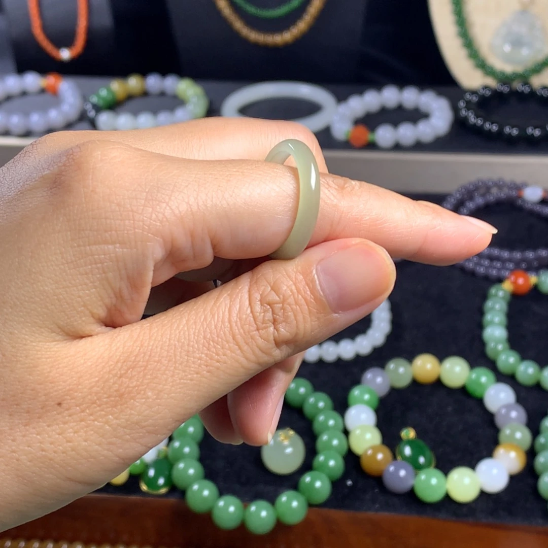 和田玉（糖玉）戒指未镶嵌