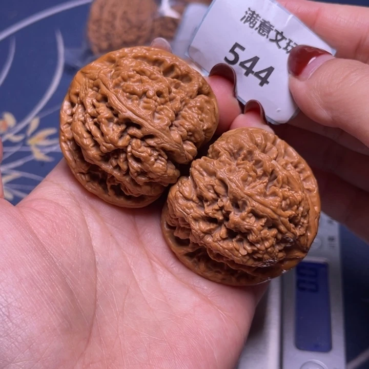 文玩核桃把件粗筋47.544