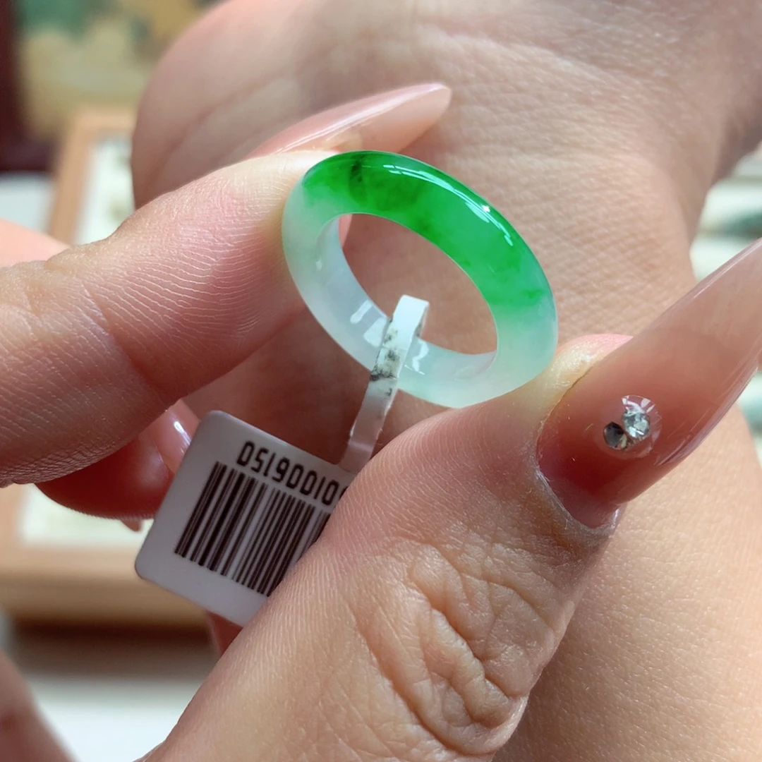 未镶嵌戒指翡翠天然翡翠
