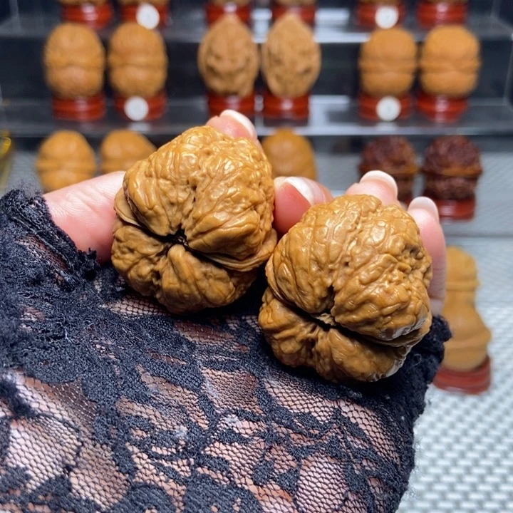 文玩核桃把件8琥珀金蟾