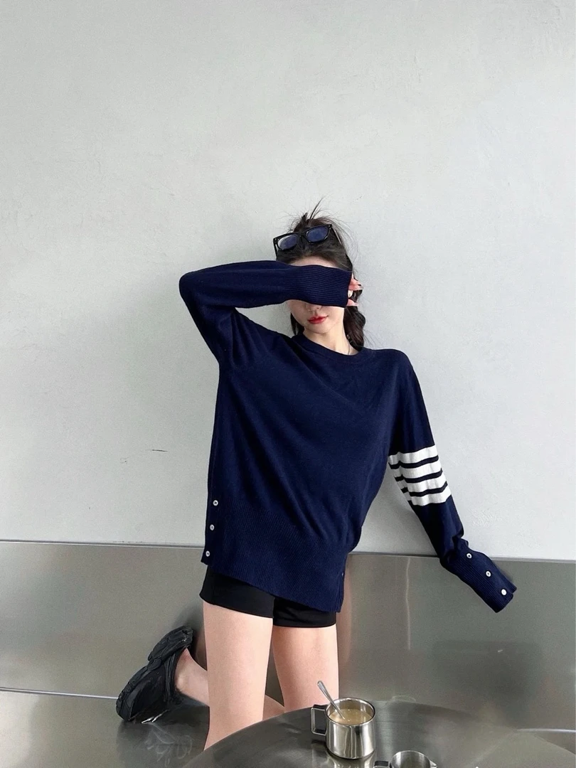 99新/Thom Browne/汤姆.布朗/40码/经典四条纹羊绒针织衫/010317