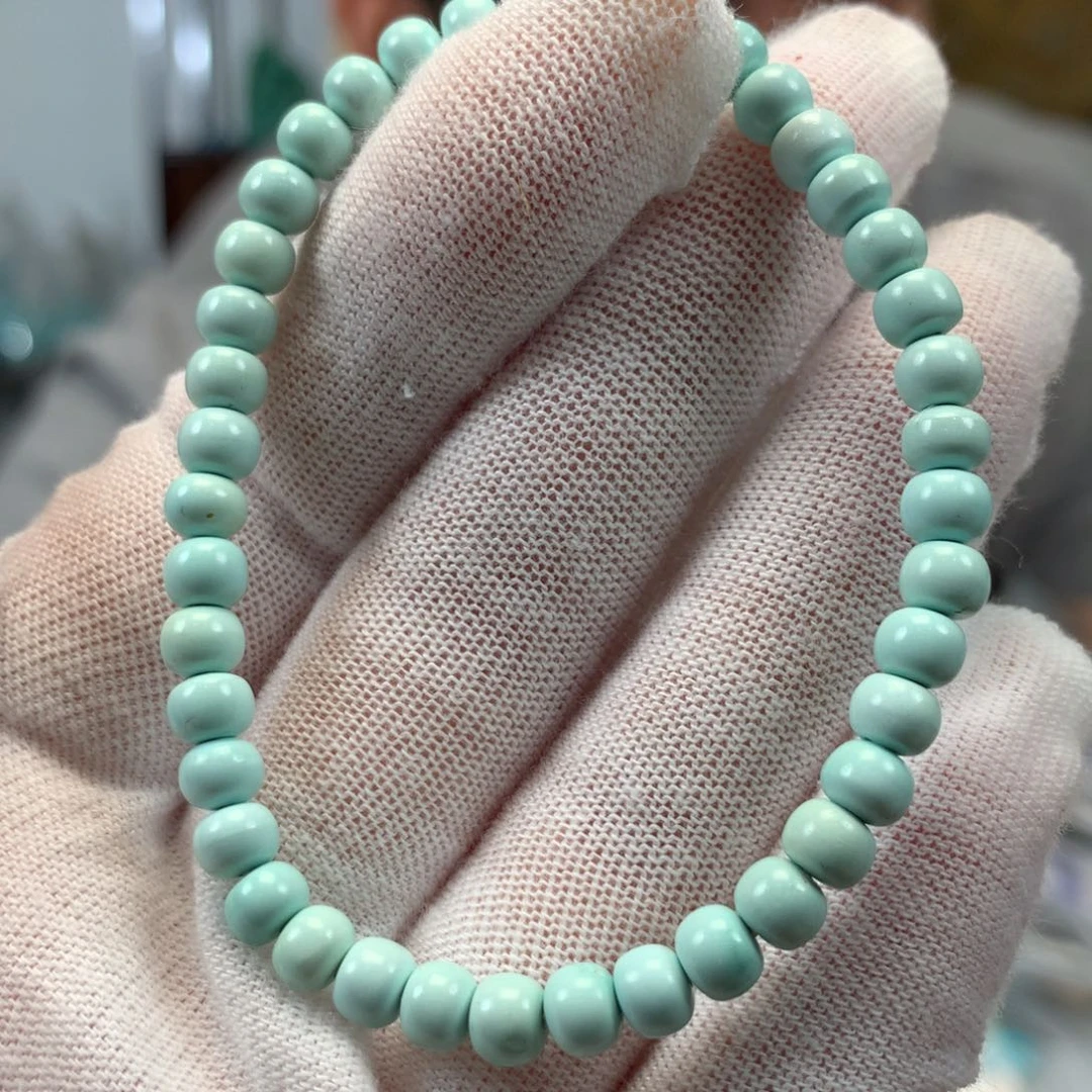 绿松石未镶嵌挂件