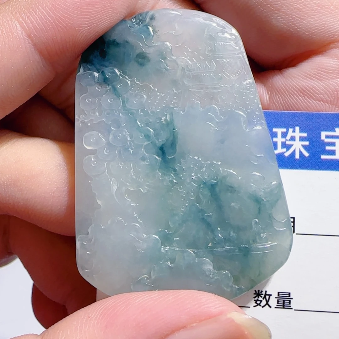 翡翠未镶嵌颈饰山水牌