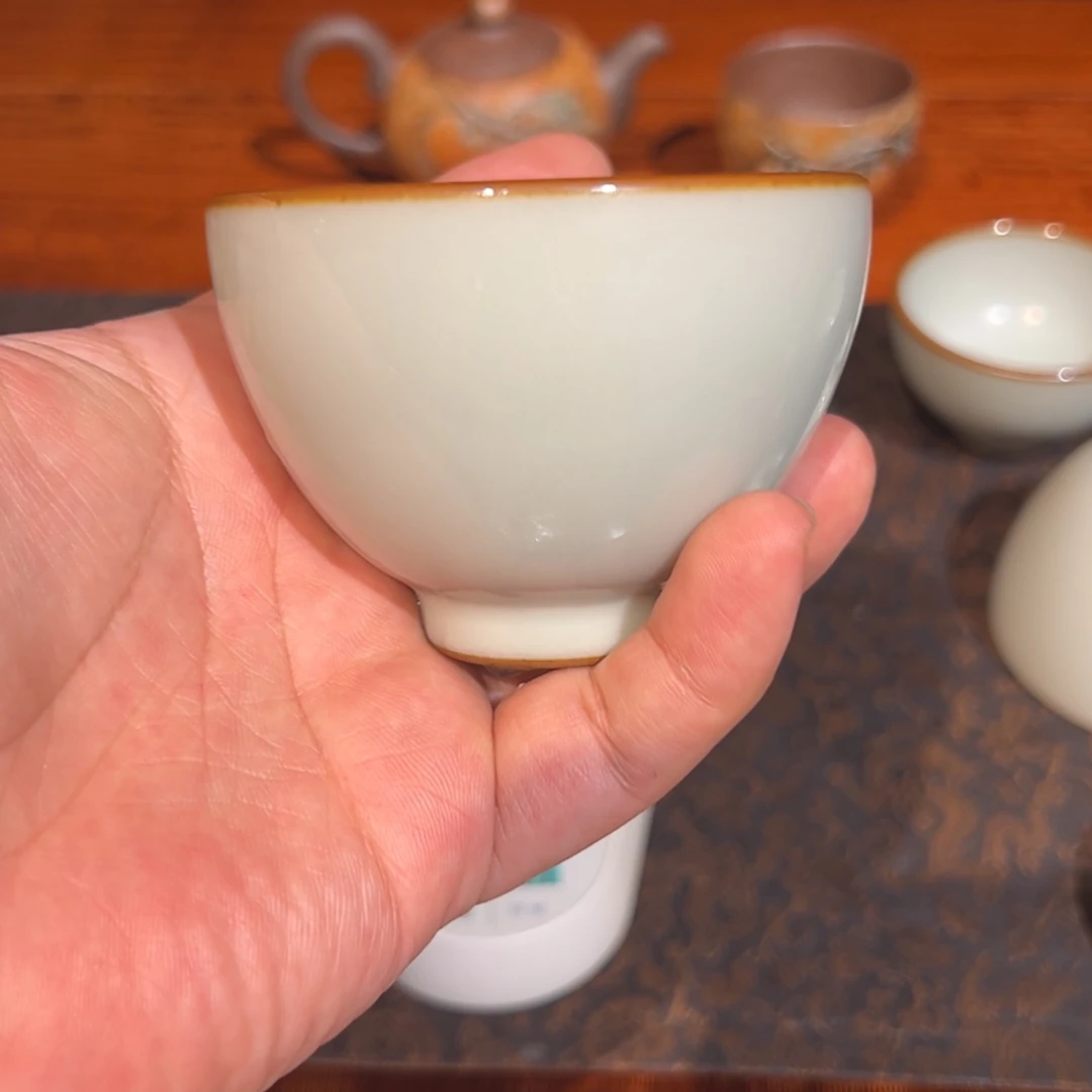 【闪购商品】杯抱****8天予窑春归大普洱杯