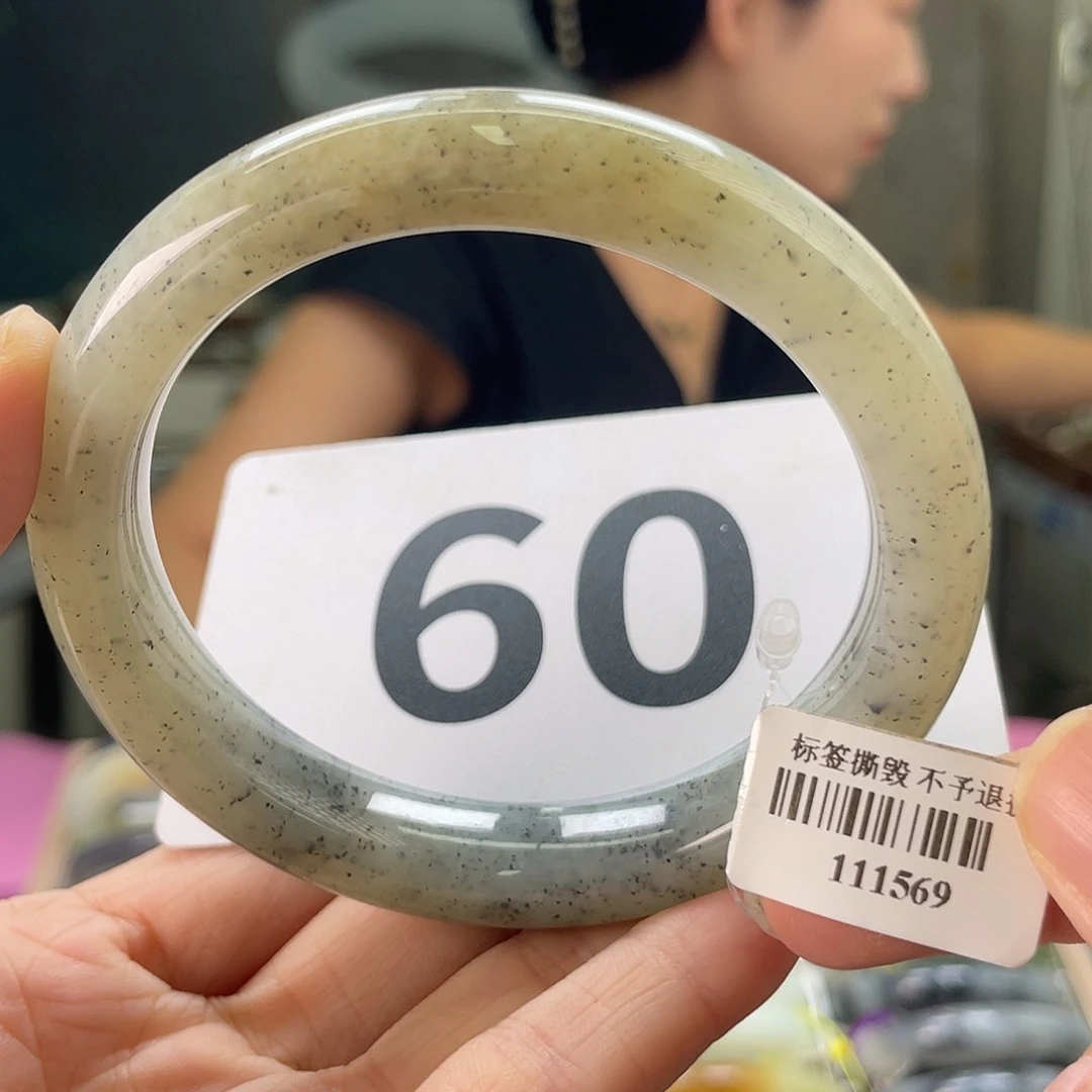 和田玉手镯未镶嵌17