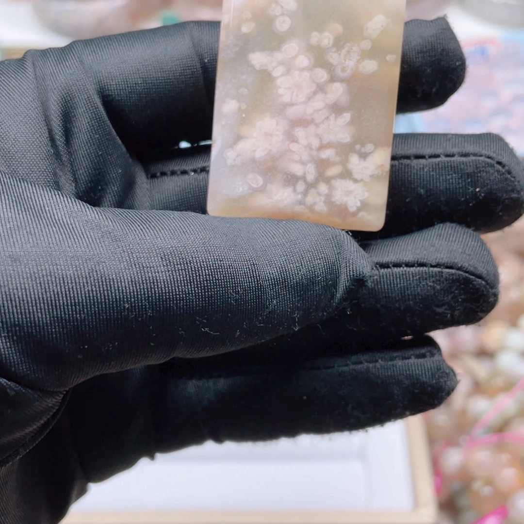 玛瑙/玉髓未镶嵌珠宝奇石
