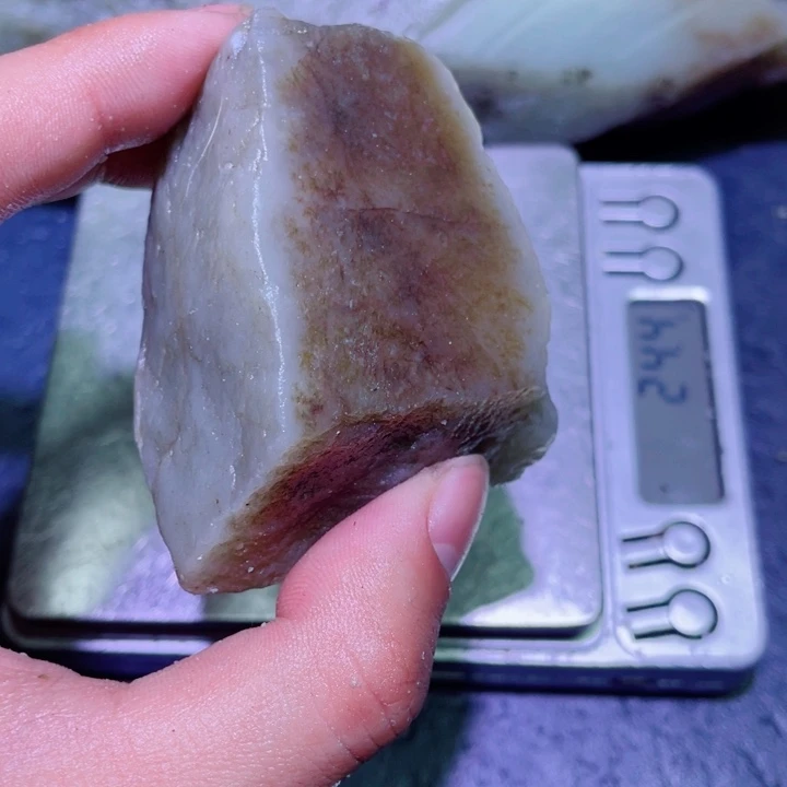 和田玉（糖玉）未镶嵌珠宝半成品