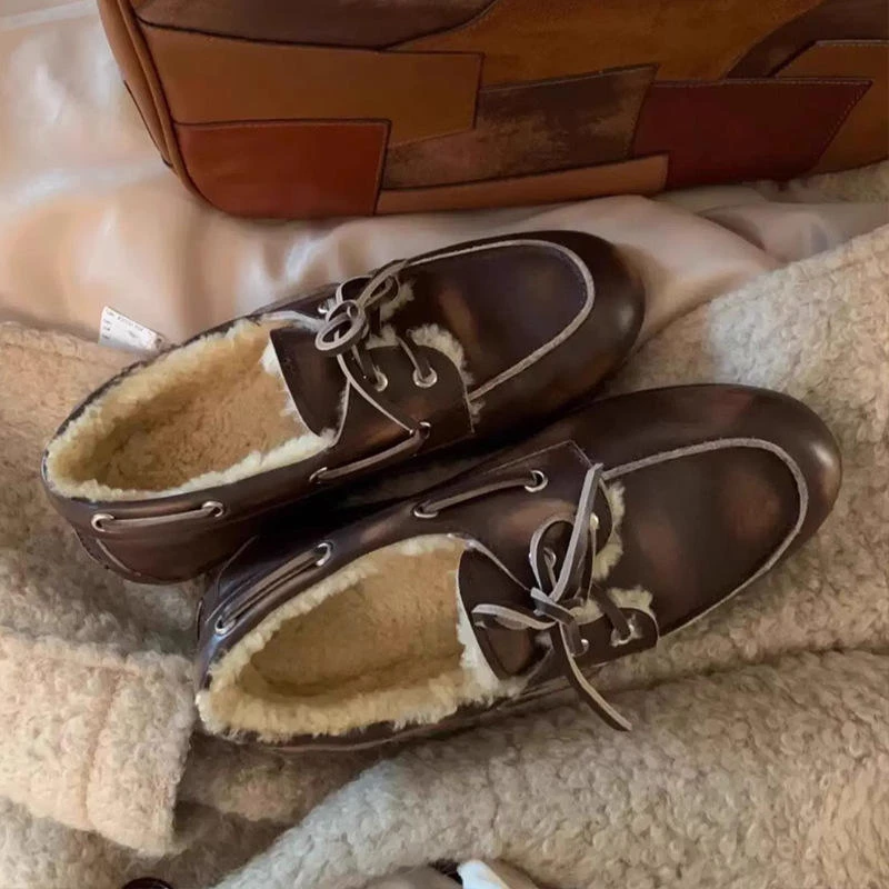 现货小众新款韩版做旧圆头系带加绒乐福鞋百搭真皮平底小皮鞋女