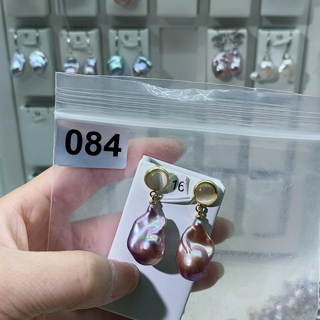 淡水珍珠合金颈饰