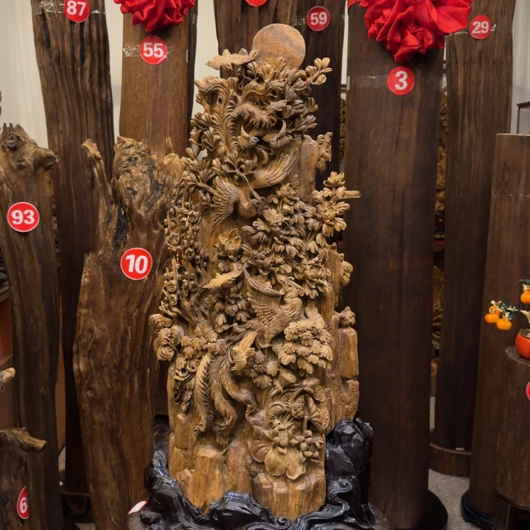 奋***春沉香雕刻摆件沉香摆件