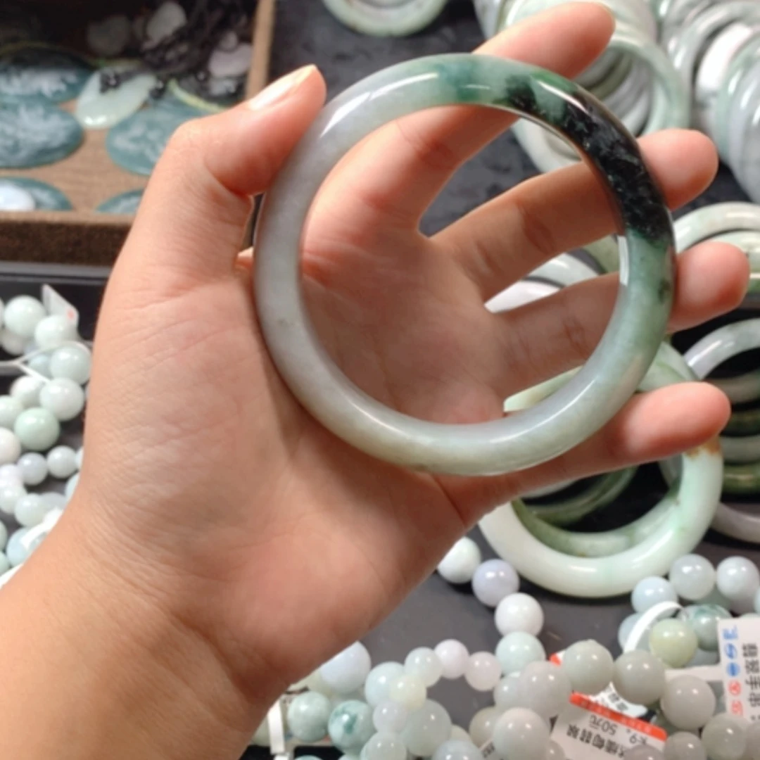 【闪购商品】颈饰未镶嵌翡翠小*小金