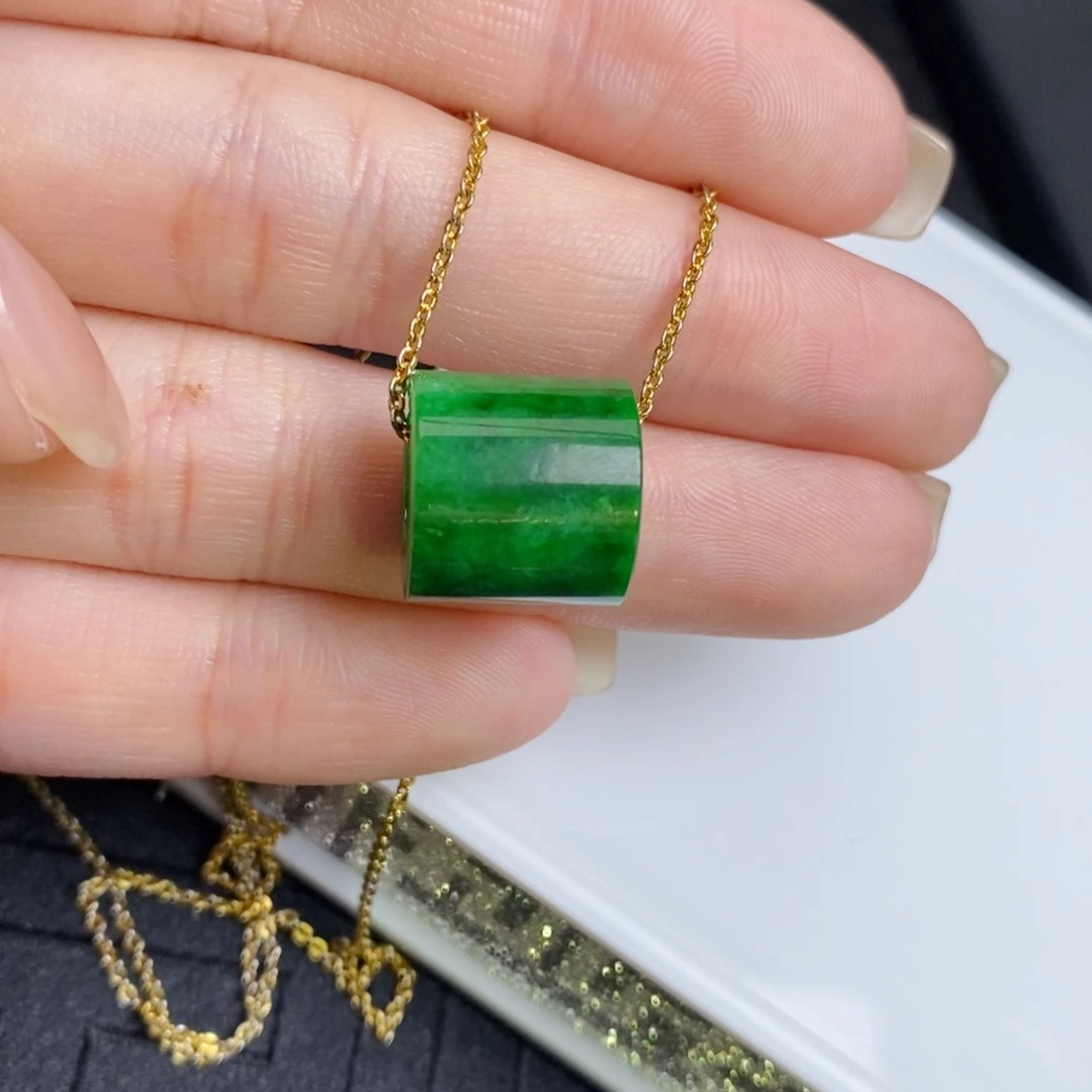 翡翠未镶嵌吊坠(不含链)路路通