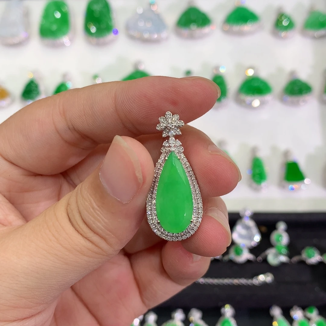 翡翠18K金镶嵌吊坠(不含链)吊坠