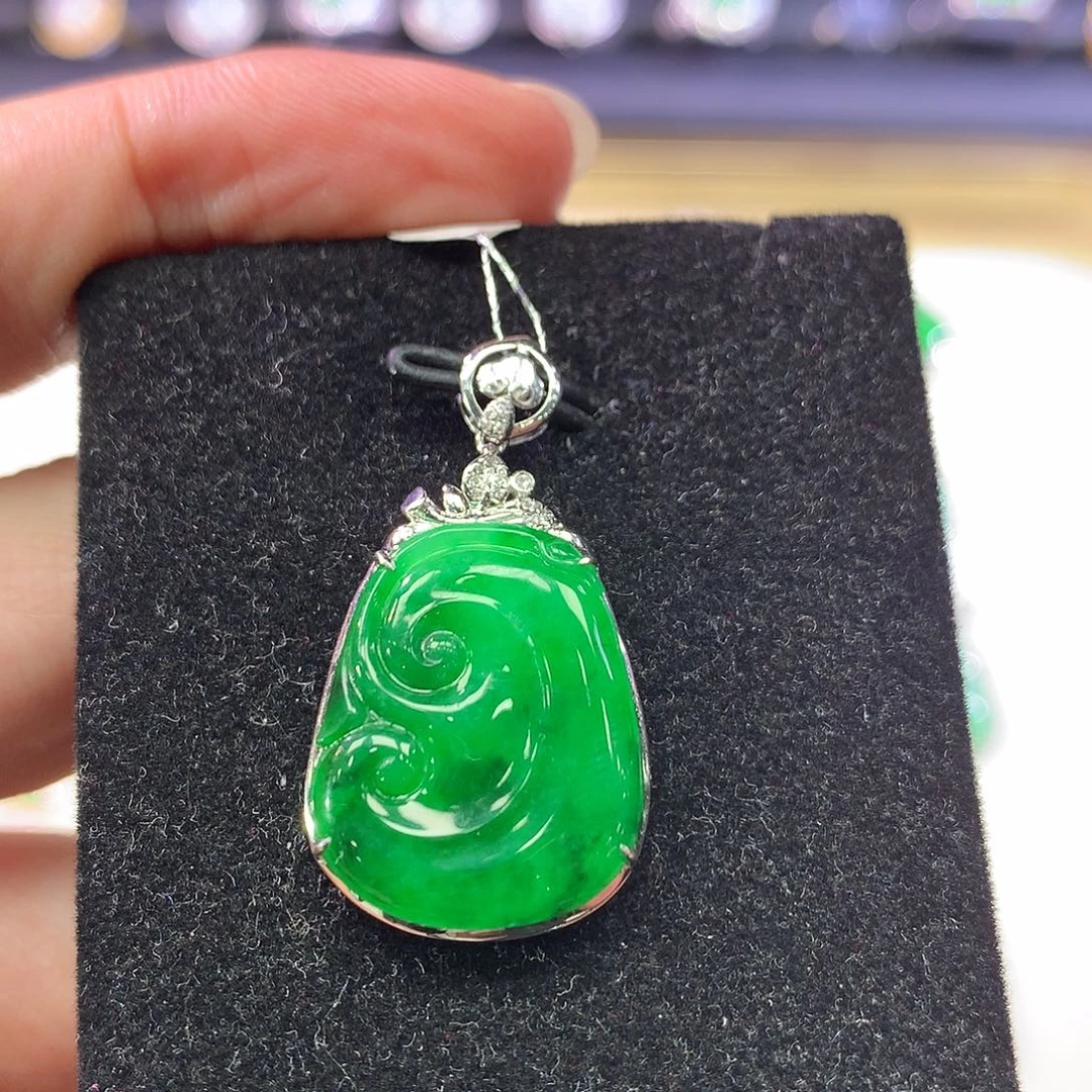 翡翠18K金镶嵌吊坠(不含链)