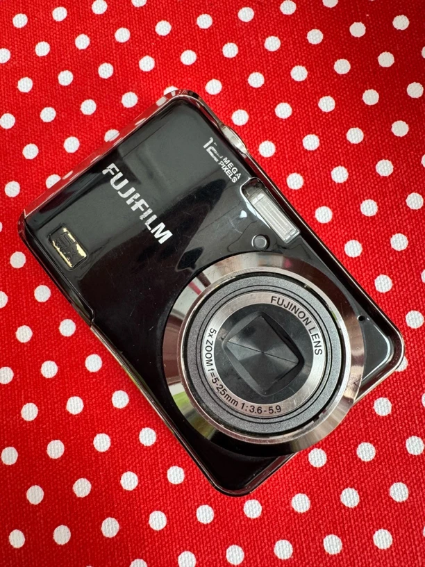 95新 Fujifilm/富士 ax205 清冷感色彩感棒1200w像素自备五号电池