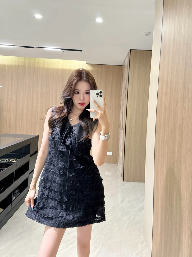 [lightrain定制]气质甜美翻领芭蕾风蕾丝无袖蛋糕裙