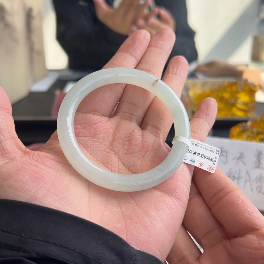 翡翠未镶嵌手镯16号强推55.7