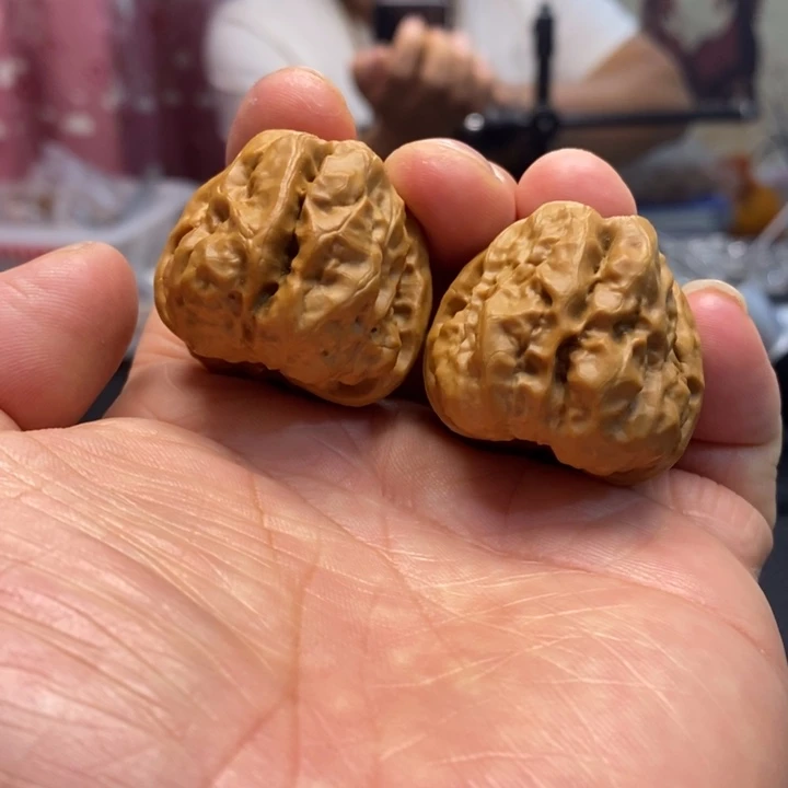 T***.文玩核桃吊坠蛤蟆头40微修➕打底