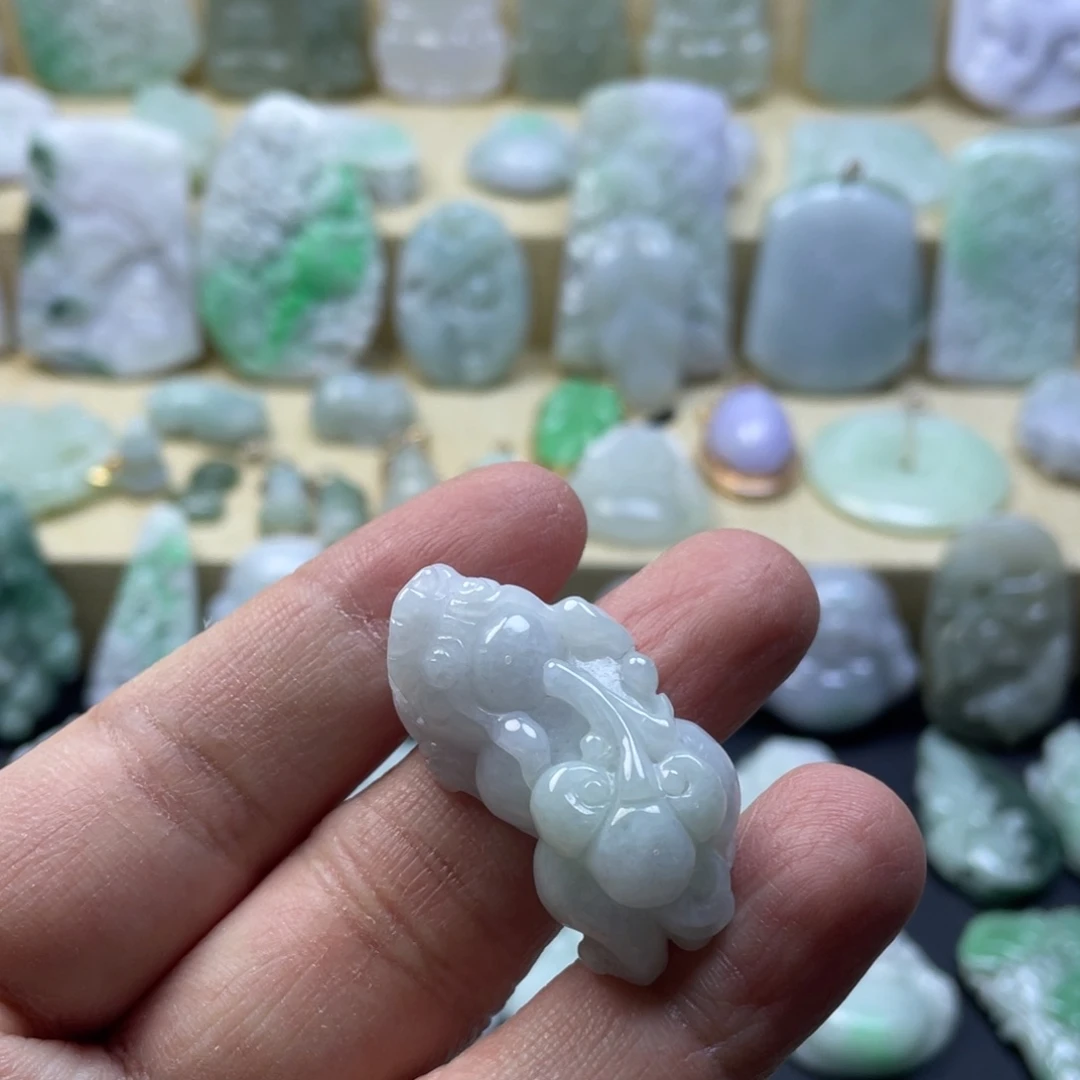 翡翠未镶嵌颈饰纯天然翡翠