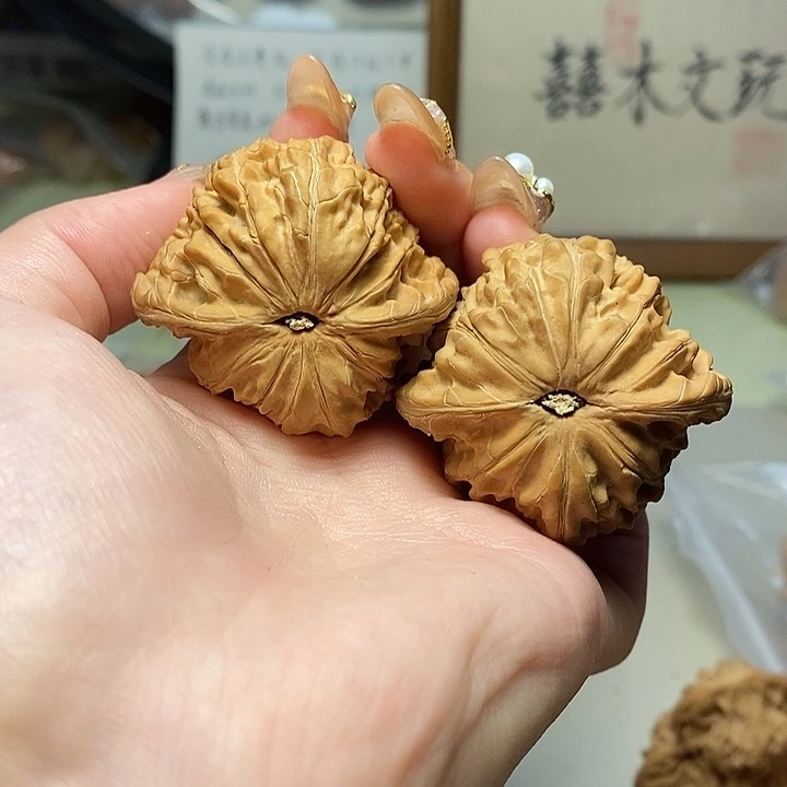 文玩核桃吊坠44磨盘