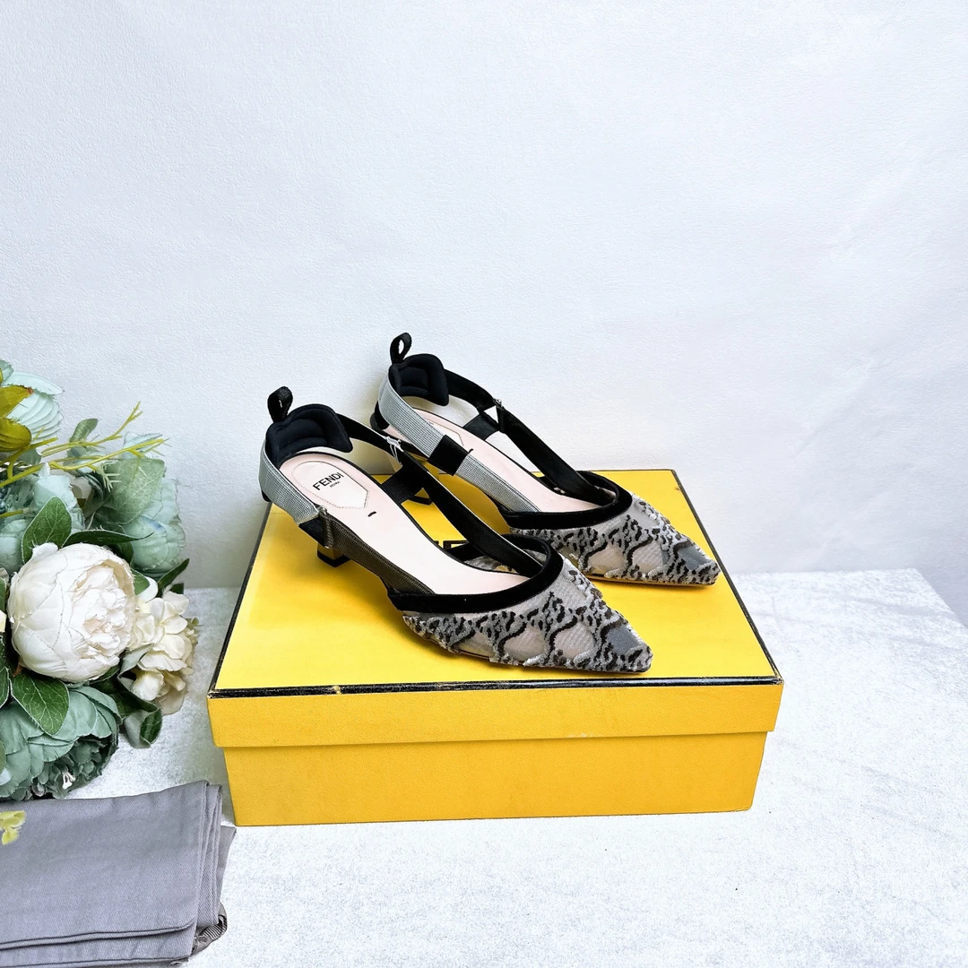99新 FENDI/芬迪 高跟鞋/37.5码/Xspc725