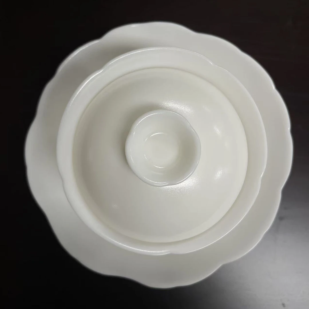 白汝异形盖碗不开片AA470