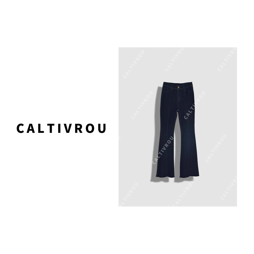 Caltivrou时尚修身显瘦微喇叭牛仔裤-K18546