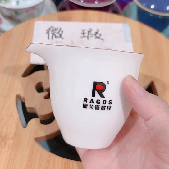 微瑕介意的勿拍，喜欢再下单，谢谢支持