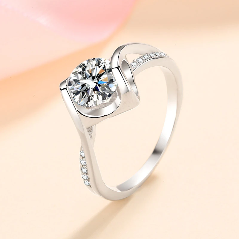 925银莫桑石银制品 【微镶天使之吻】0.5-1克拉高品质D色时尚轻奢