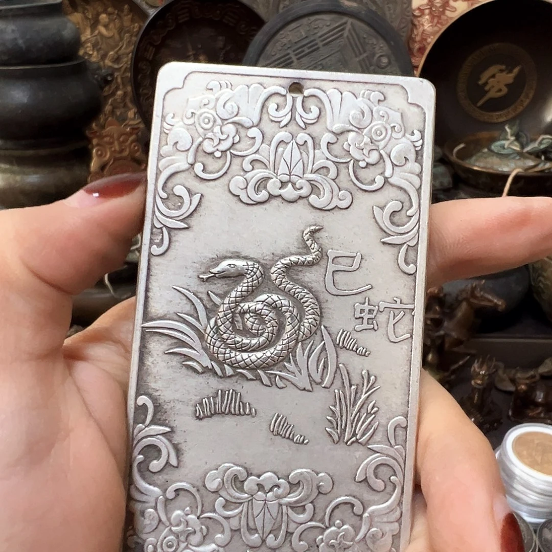 金属复古风格摆件